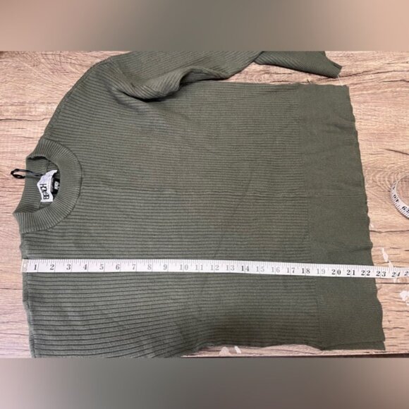 BEACH RIOT‎ GREEN Callie Oversize Crewneck Sweater size small NWT - Picture 5 of 8